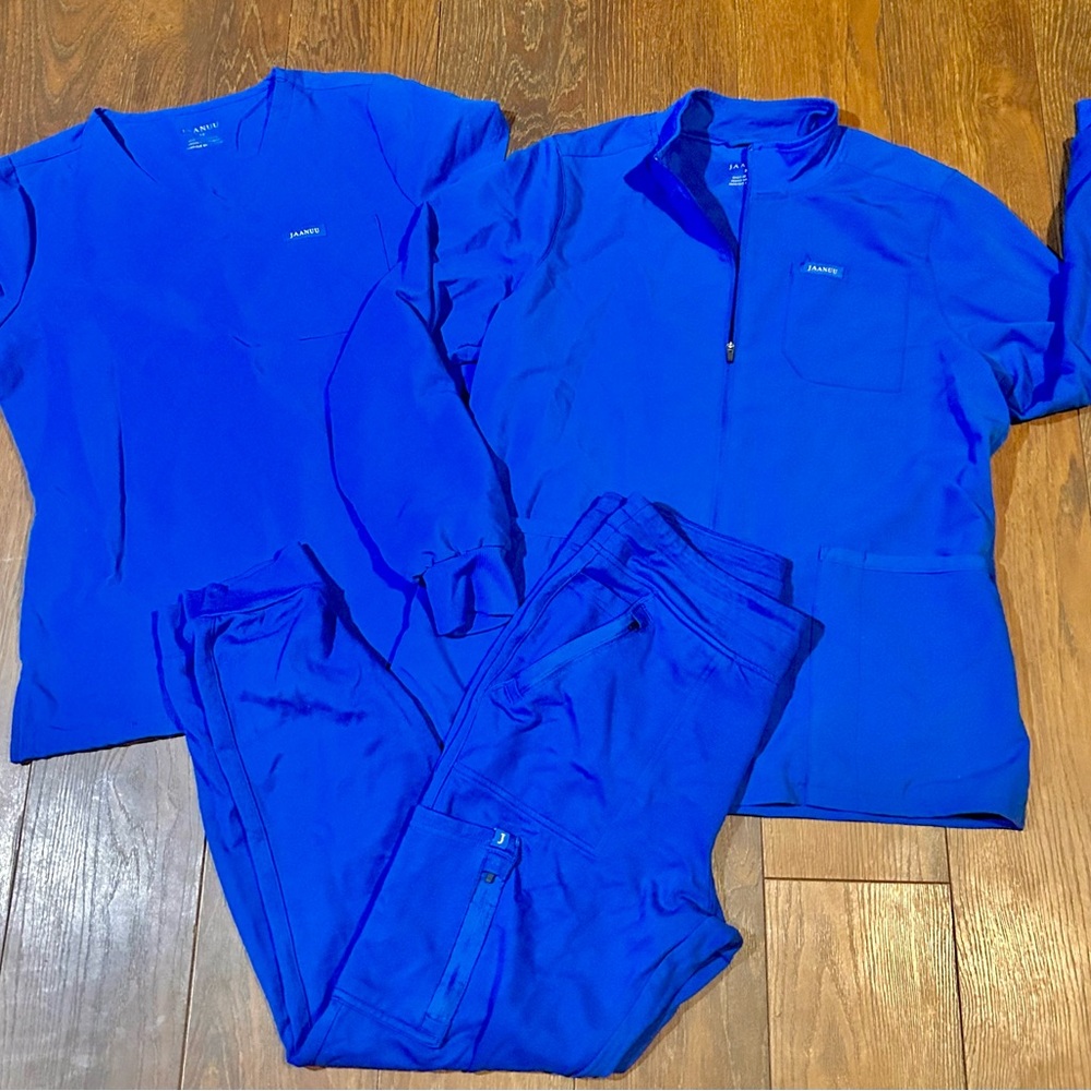Jaanuu Royal Blue Scrub Ensemble 3 pc set womens Medium